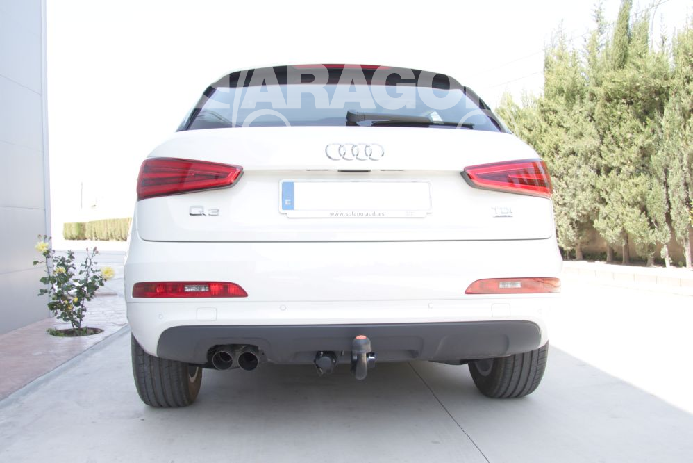 Carlig de remorcare cu sfera demontabila automat vertical cu cheie, marca Aragon, pentru Audi Q3i SUV, an fabricatie 2011 - prezent