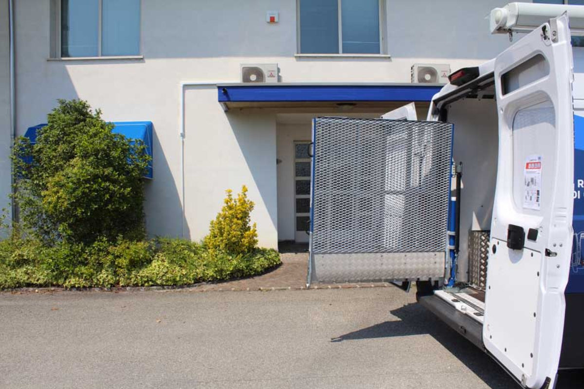 Rampa de incarcare WM PC-R, latime 80 cm, lungime 325 cm, capacitate suportata 500 kg