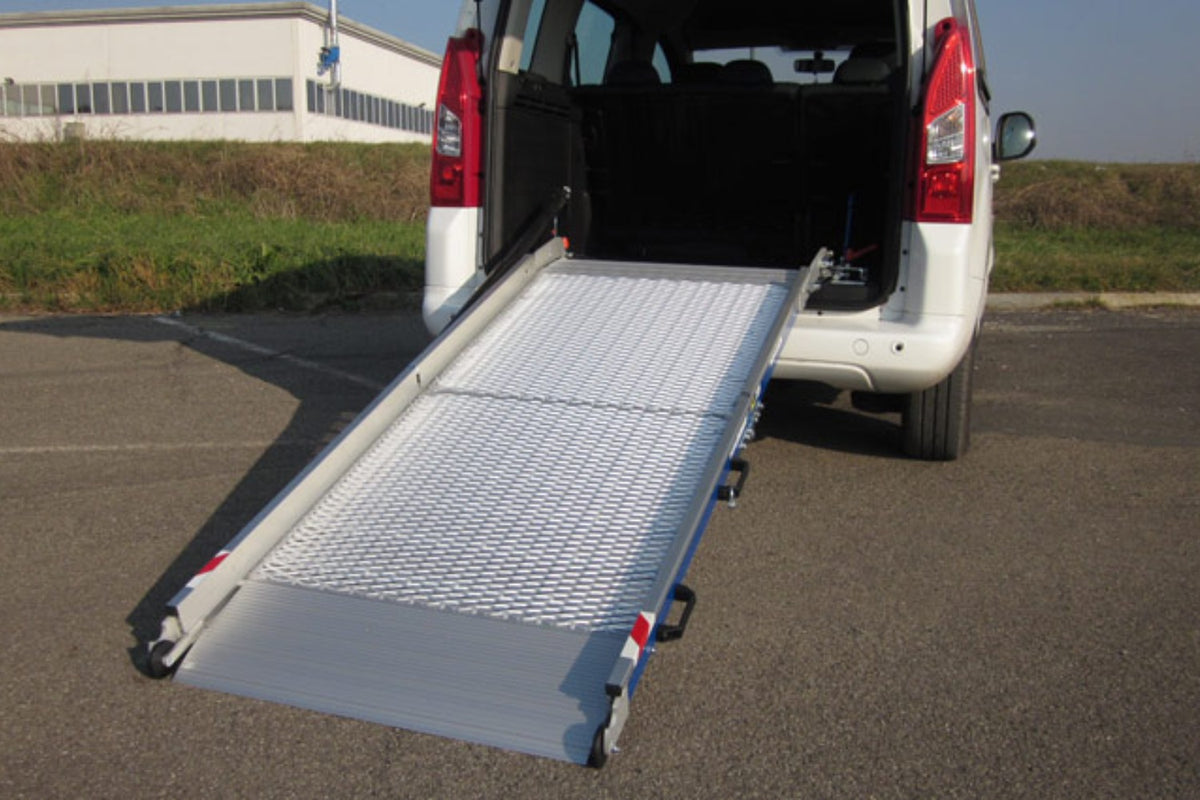Rampa de incarcare WM LIGHT-R, latime 100 cm, lungime 225 cm, capacitate suportata 300 kg