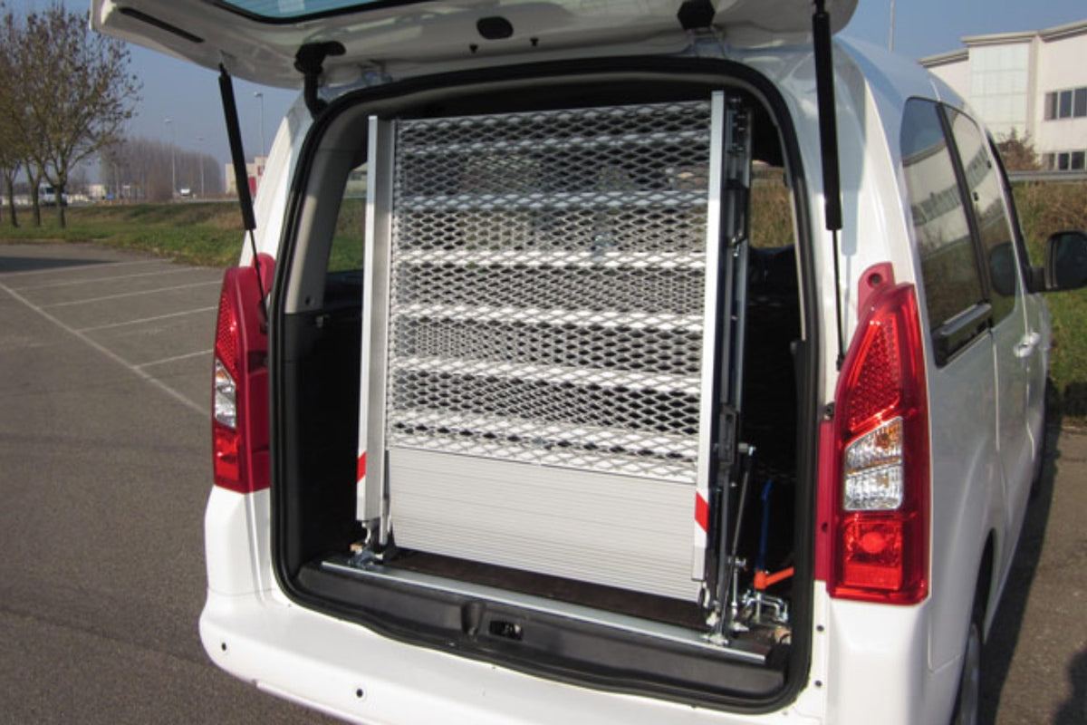 Rampa de incarcare WM LIGHT-R, latime 100 cm, lungime 225 cm, capacitate suportata 300 kg