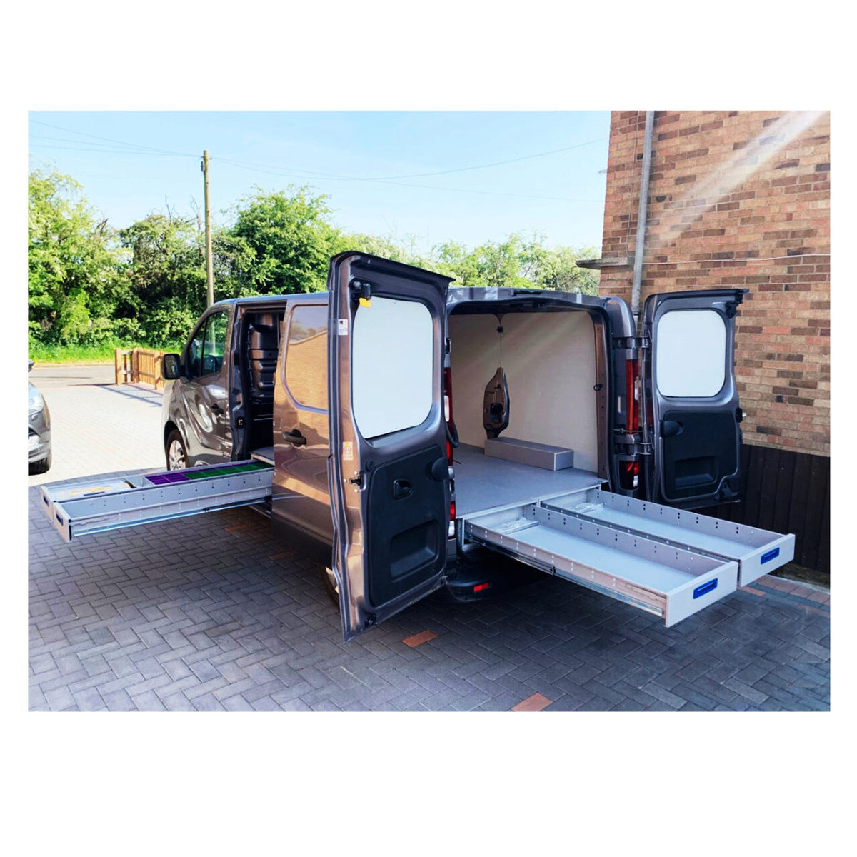 Sistem de sertare sub podea XLD Line Provan 57-1-130-00 pentru VOLKSWAGEN Transporter 2003, ampatament L2 (3400 mm), inaltime H2 (2477 mm)